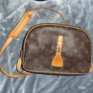 Louis Vuitton- Sologne Handbag - Monogram Canvas